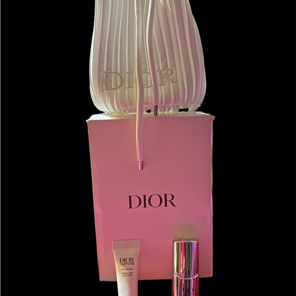 Dior Capture Youth Primer Set in Soft Pink and Silver Accents with bag and box - Picture 2 of 4